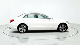 Mercedes-Benz Clase C 2018 tracción integral C 300 4MATIC 4dr Sedán