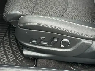 Genesis GV70 2025 AWD 2.5T Standard 4dr SUV