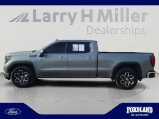 GMC Sierra 1500 2023 4x4 SLT 4dr Crew Cab 5.8 ft. SB