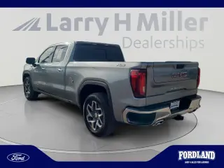 GMC Sierra 1500 2023 4x4 SLT 4dr Crew Cab 5.8 ft. SB