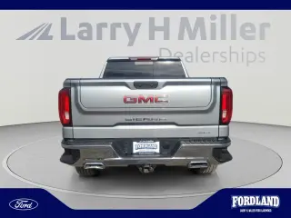 GMC Sierra 1500 2023 4x4 SLT 4dr Crew Cab 5.8 ft. SB