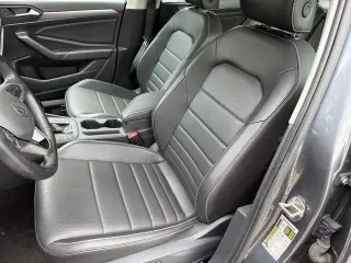 Volkswagen Jetta 2024 SE 4p Sedan