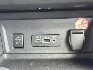 Nissan Sentra 2025 SV 4p Sedán