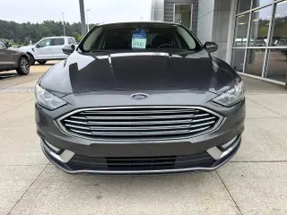Ford Fusion 2017 SE 4dr Sedan