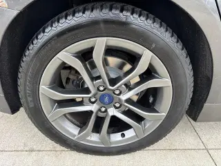 Ford Fusion 2017 SE 4dr Sedan