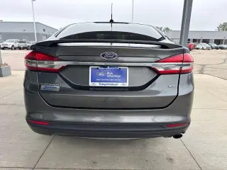 Ford Fusion 2017 SE 4dr Sedan