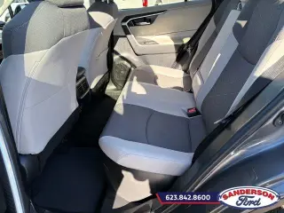 Toyota RAV4 Híbrido 2021 AWD XLE 4dr SUV
