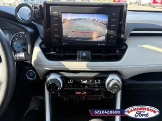 Toyota RAV4 Híbrido 2021 AWD XLE 4dr SUV