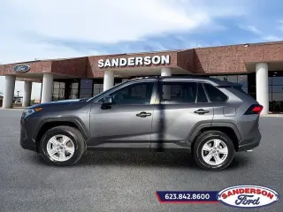 Toyota RAV4 Híbrido 2021 AWD XLE 4dr SUV