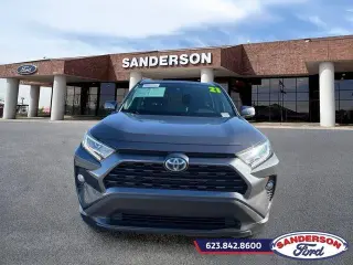 Toyota RAV4 Híbrido 2021 AWD XLE 4dr SUV