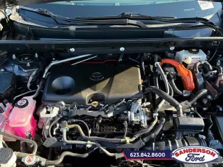 Toyota RAV4 Híbrido 2021 AWD XLE 4dr SUV
