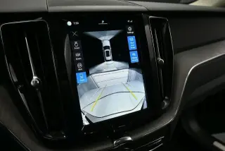Volvo XC60 2025 AWD B5 Plus Dark Theme SUV de 4 puertas