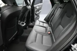 Volvo XC60 2025 AWD B5 Plus Dark Theme 4dr SUV