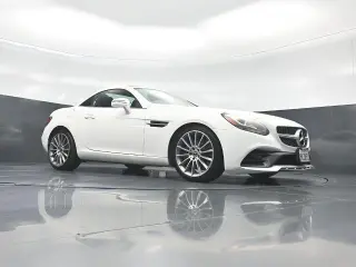 Mercedes-Benz SLC 2017 SLC 300 2d Roadster