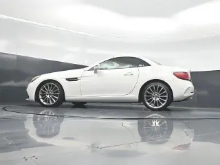 Mercedes-Benz SLC 2017 SLC 300 2d Roadster