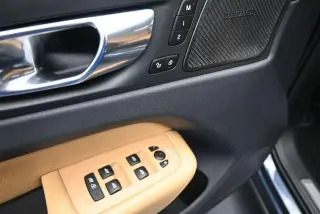 Volvo XC60 2019 AWD T6 Inscripción 4dr SUV