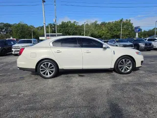 Lincoln MKS 2009 4dr Sedán
