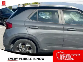 Hyundai VENUE 2023 Limited 4dr Crossover