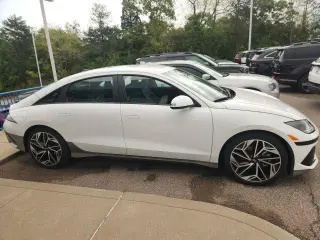 Hyundai IONIQ 6 2025 AWD SEL 4dr Sedán