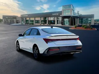 Hyundai ELANTRA 2026 SEL Sport Premium Sedán 4 puertas