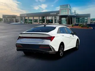 Hyundai ELANTRA 2026 SEL Sport Premium Sedán 4 puertas