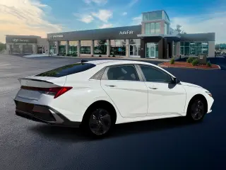 Hyundai ELANTRA 2026 SEL Sport Premium Sedán 4 puertas