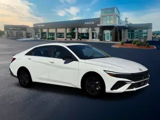 Hyundai ELANTRA 2026 SEL Sport Premium Sedán 4 puertas