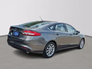 Ford Fusion 2017 SE 4dr Sedán