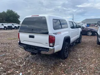 Toyota Tacoma 2016 4x4 SR V6 4p Cab Doble Cuadro 5.0 ft TB