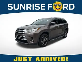 Toyota Highlander 2019 XLE 4dr SUV