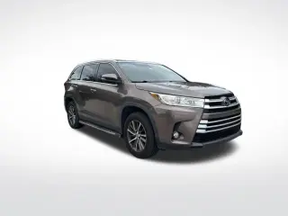 Toyota Highlander 2019 XLE 4dr SUV