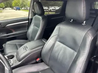 Toyota Highlander 2019 XLE 4dr SUV