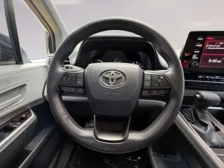 Toyota Sienna 2022 LE 8-Pasajeros 4dr Mini-Van