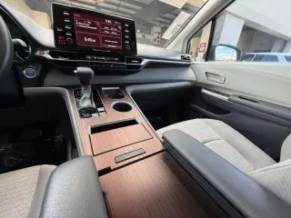Toyota Sienna 2022 LE 8-Pasajeros 4dr Mini-Van