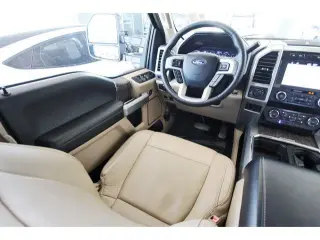 Ford F-250 Super Duty 2019 4x4 Platinum 4dr Crew Cab 6.8 ft. SB Pickup