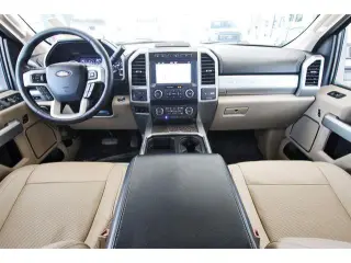Ford F-250 Super Duty 2019 4x4 Platinum 4dr Crew Cab 6.8 ft. SB Pickup