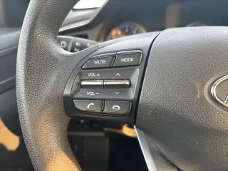 Hyundai ELANTRA 2019 SE 4dr Sedán 6M