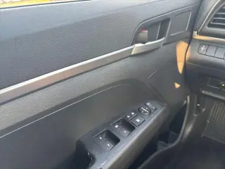 Hyundai ELANTRA 2019 SE 4dr Sedán 6M