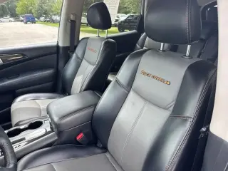 Nissan Pathfinder 2020 SL 4p SUV