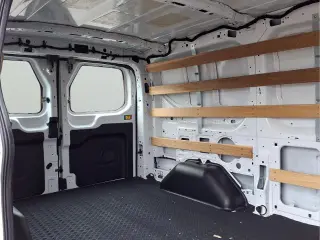 Ford Transit 2025 250 3dr SWB Tech Cargo Van