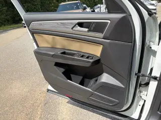 Volkswagen Atlas Cross Sport 2020 V6 SE 4dr SUV con Tecnología