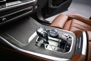 BMW X7 2020 4x4 M50i 4p Vehículo Deportivo de Actividades