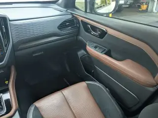 Subaru Forester 2025 AWD Touring 4p Crossover