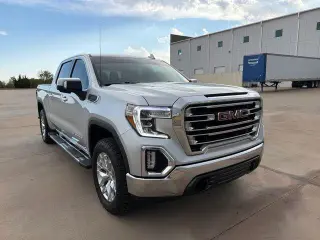 GMC Sierra 1500 2021 4x4 SLT 4p. Cabina de Tripulación Crew Cab 5.8 ft. SB