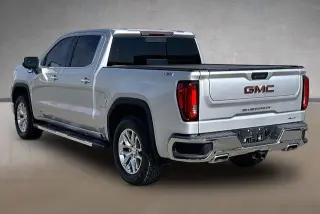GMC Sierra 1500 2021 4x4 SLT 4p. Cabina de Tripulación Crew Cab 5.8 ft. SB