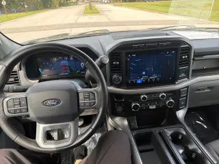 Ford F-150 2024 4x4 XLT 4dr SuperCajaCarga 6.5 ft. CB