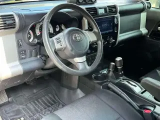 Toyota FJ Cruiser 2008 4x4 Base 4dr SUV 6M