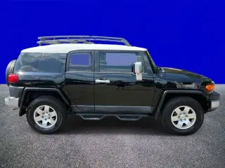 Toyota FJ Cruiser 2008 4x4 Base 4dr SUV 6M