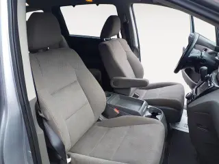 Honda Odyssey 2016 SE 4p Mini-Van