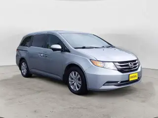 Honda Odyssey 2016 SE 4p Mini-Van